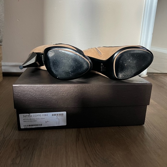 Gucci Olimpia Elastic Ladder Strap Bootie- Tan and Black
Size: 7.5 Gucci - Picture 3 of 4